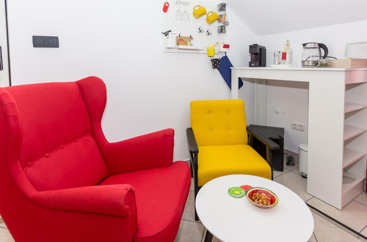 Mima'S Rooms 오미스 외부 사진