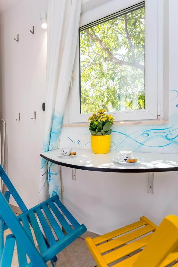 Mima'S Rooms 오미스 외부 사진