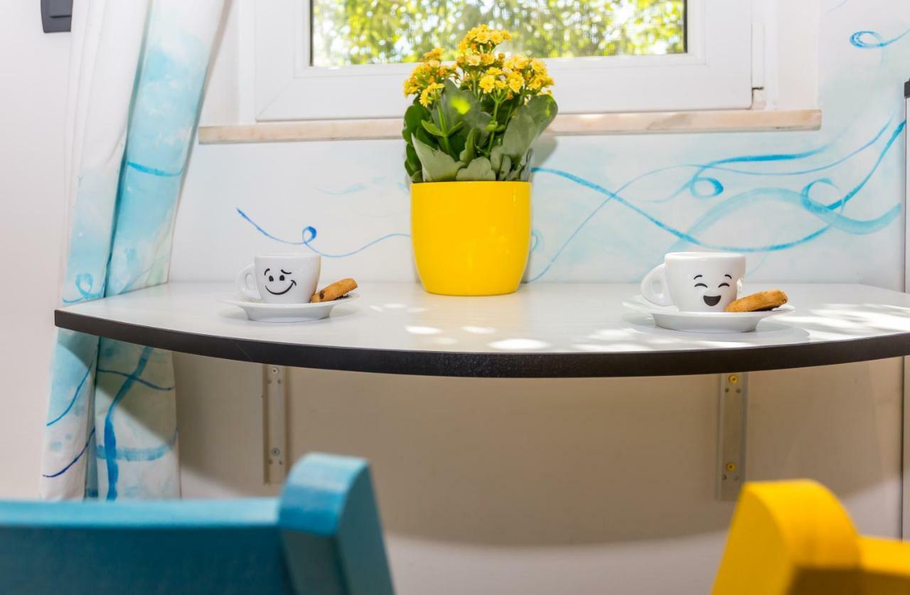 Mima'S Rooms 오미스 외부 사진